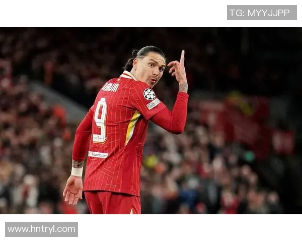 努涅斯在赛季中的惊艳表现引发球迷热议与媒体关注 努涅斯在赛季中的惊艳表现引发球迷热议与媒体关注