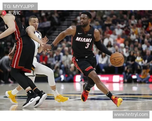 德阿隆福克斯如何在NBA赛场上展现领袖风范与超强实力