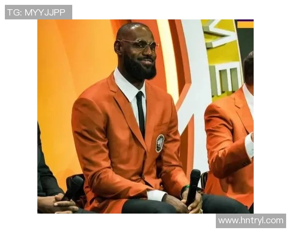 詹姆斯与中国球迷的互动与争议背后的故事与情感交流