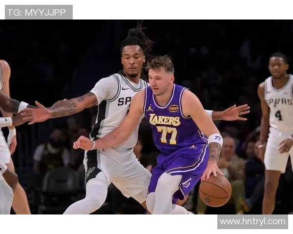 东契奇狂砍73分刷新现役最高分纪录独行侠成功终结太阳11连胜之势