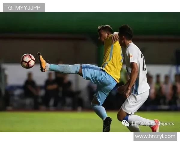 建业与富德激战28轮争夺积分榜关键战役的精彩瞬间与战术分析 建业与富德激战28轮争夺积分榜关键战役的精彩瞬间与战术分析