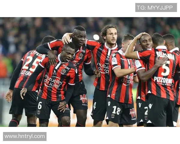 里昂与圣埃蒂安激战在即谁能在德比战中笑到最后