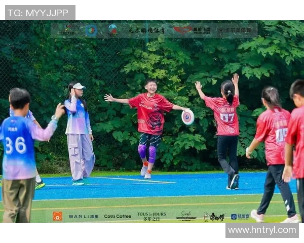 飞盘热潮席卷上海飞盘队灵活性变革引发广泛关注与讨论